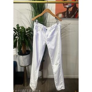 BCBGMaxazria Low-rise Slim Jeans in Cream - Size 28